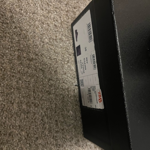 Chanel sneakers - Picture 3 of 7